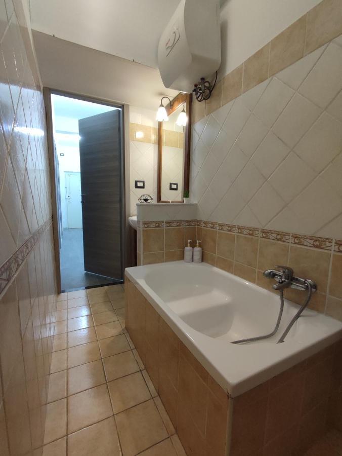 Dm Rome Holiday Екстериор снимка