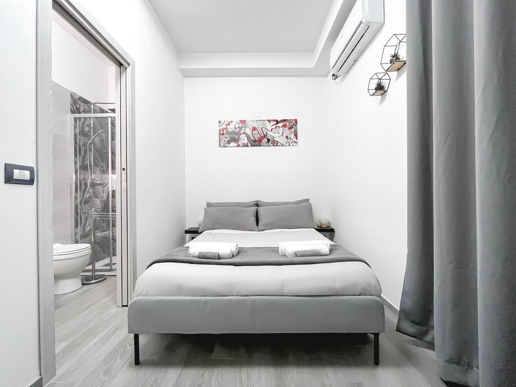 Dm Rome Holiday Екстериор снимка
