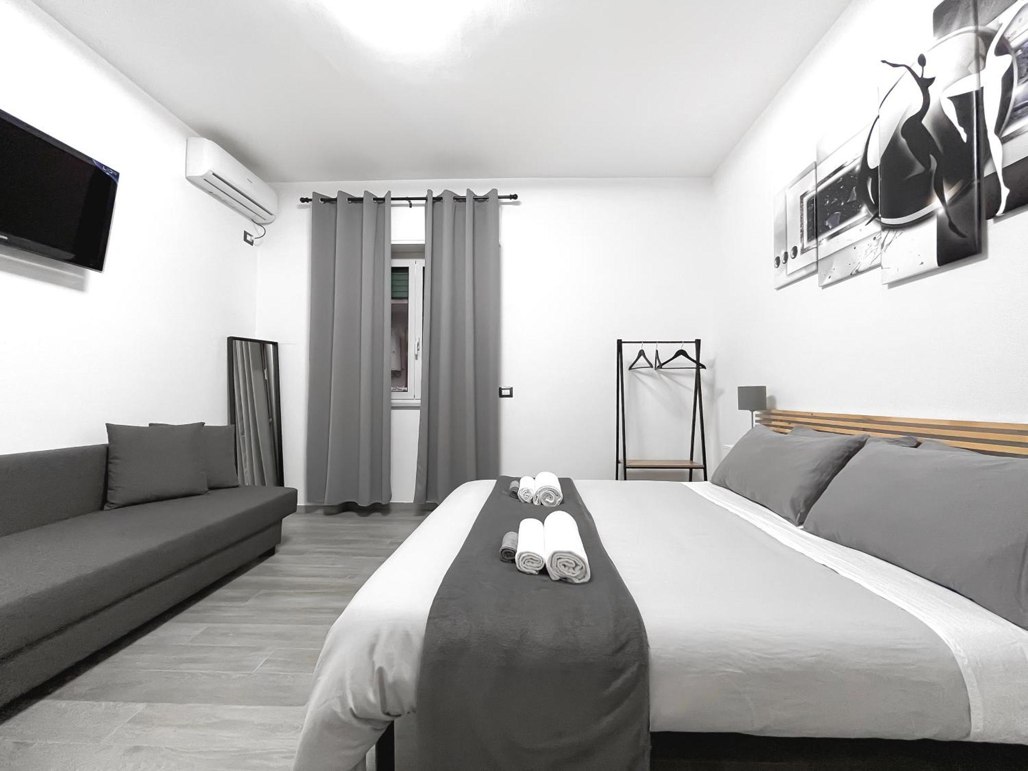 Dm Rome Holiday Екстериор снимка
